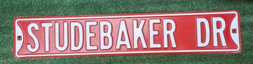 Large Original Collectors metal `STUDEBAKER DR` Road Sign (ideal for Man Cave) 81x15cm