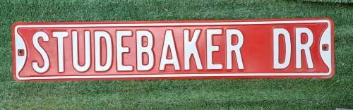 Large Original Collectors metal `STUDEBAKER DR` Road Sign (ideal for Man Cave) 81x15cm