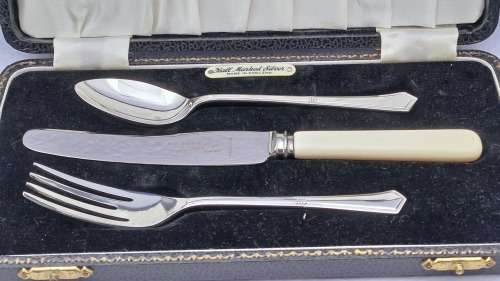 1944 Sterling Silver Hallmarked Christening Cutlery set -Boxed - excellent-Berlingham England.