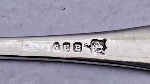 Vintage Silverplated Spoon - England.148mm