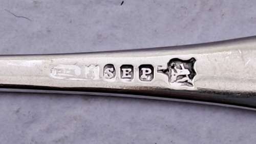 Vintage Silverplated Spoon - England.148mm