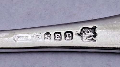 Vintage Silverplated Spoon - England.148mm