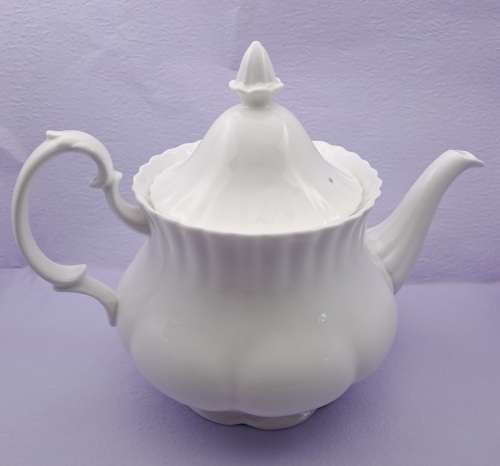 Royal Albert REVERIE Teapot Bone China England (tiny nick on spout)