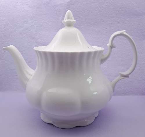 Royal Albert REVERIE Teapot Bone China England (tiny nick on spout)