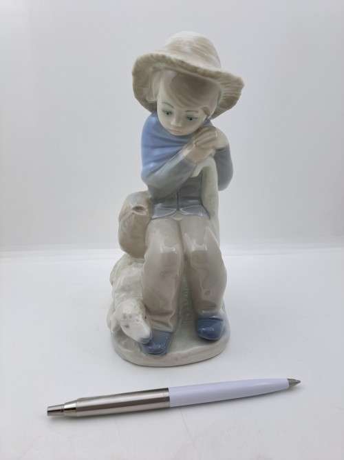 Vintage Little Shepherd figurine made in Spain -could be from the LLadro, NAO or Saphir collection