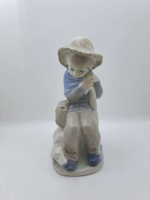 Vintage Little Shepherd figurine made in Spain -could be from the LLadro, NAO or Saphir collection