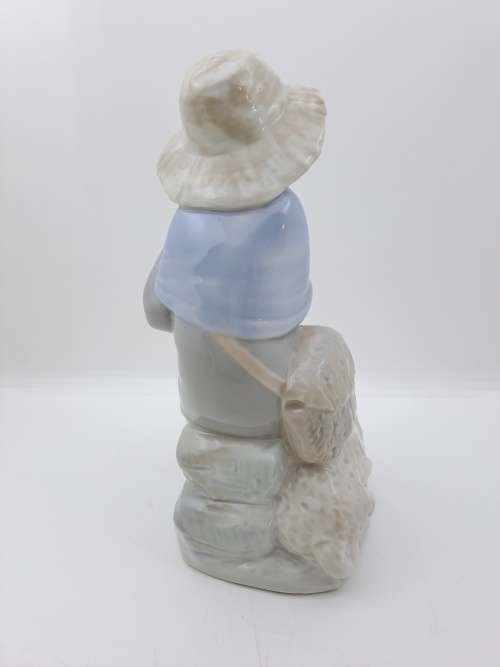 Vintage Little Shepherd figurine made in Spain -could be from the LLadro, NAO or Saphir collection