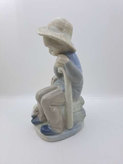 Vintage Little Shepherd figurine made in Spain -could be from the LLadro, NAO or Saphir collection