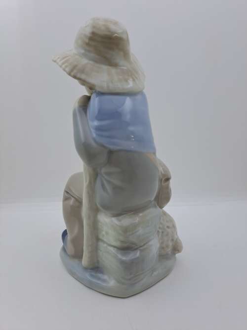 Vintage Little Shepherd figurine made in Spain -could be from the LLadro, NAO or Saphir collection
