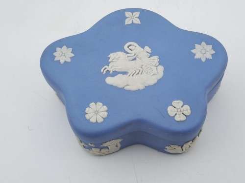Vintage Wedgwood Trinket  Box 35x97x80mm