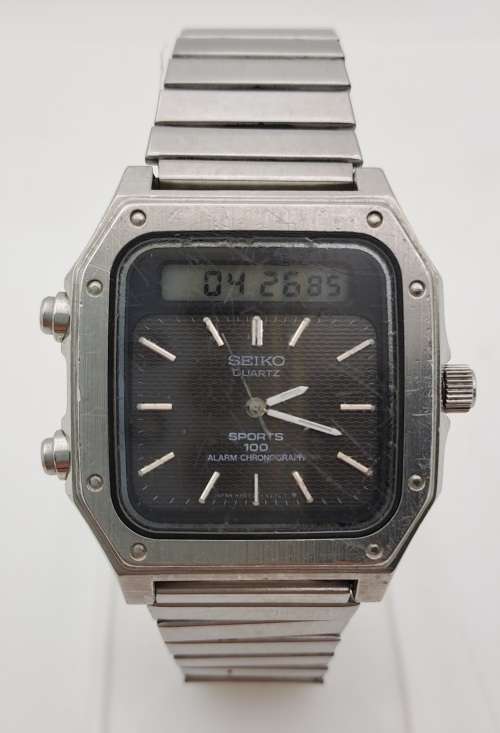 Pre-Owned Vintage Seiko Sports 100 Alarm Chronograph Quartz watch-Working