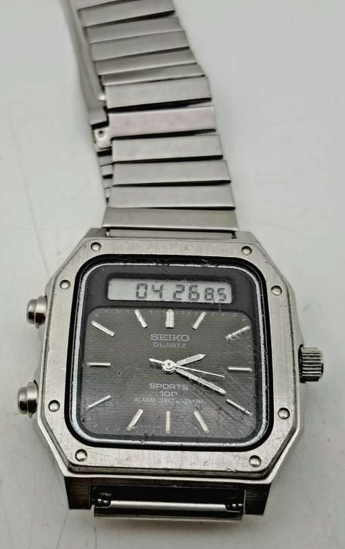 Pre-Owned Vintage Seiko Sports 100 Alarm Chronograph Quartz watch-Working