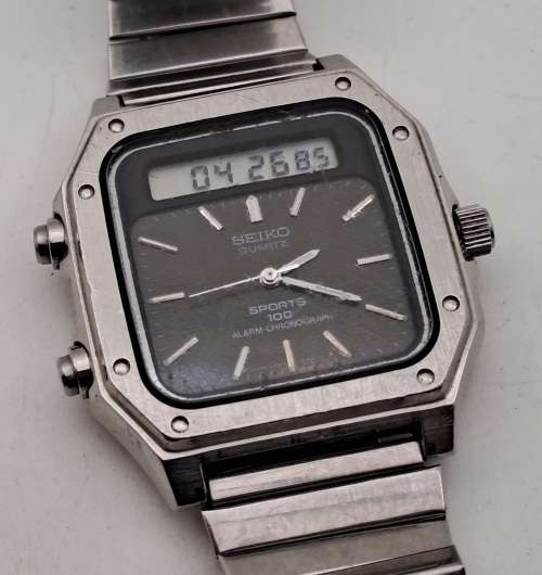 Pre-Owned Vintage Seiko Sports 100 Alarm Chronograph Quartz watch-Working