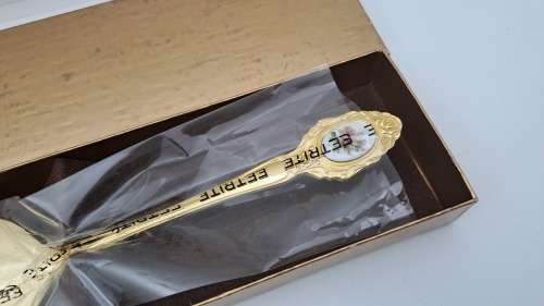 24ct Gold Plated Eetrite Cake Server still in box 225mm (Nice with Royal Albert)