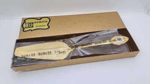 24ct Gold Plated Eetrite Cake Server still in box 225mm (Nice with Royal Albert)