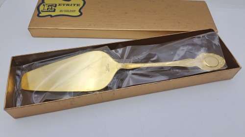 24ct Gold Plated Eetrite Cake Server still in box 225mm (Nice with Royal Albert)