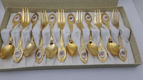 12pc - 24ct Gold Plated Eetrite Tea spoons and Cake forks in box 130mm(Nice with Royal Albert)