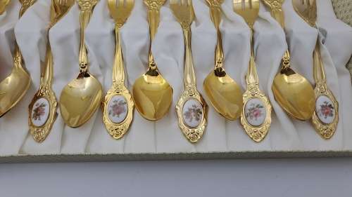 12pc - 24ct Gold Plated Eetrite Tea spoons and Cake forks in box 130mm(Nice with Royal Albert)