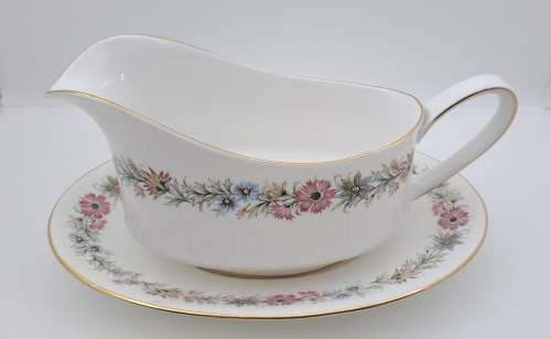 Vintage Paragon BELINDA Stoke-on-Trent Gravy Boat with Saucer-By Appointment to the Queen