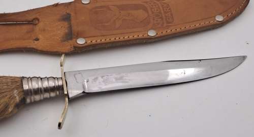 Vintage German Made Solingin knife with deer foot handle in Leather sheath (Krugerpark )