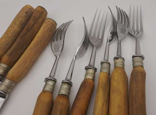 Antique 12pc Joseph Rodgers Staghorn Handle Steak Knife and forks -Boxed see condition