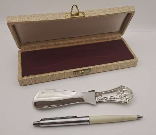 Antique Shoehorn with Silver Handle - Boxed