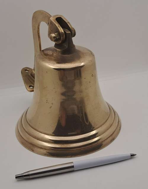 Solid Brass ship/school /bar Bell -wall mounted 14cm x 14,5cm with wall mount Bracket