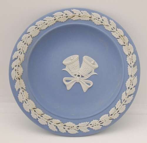 Wedgwood Jasper Plate120mm-Exclusively for Wallace Arnold Christmas 2001