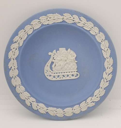 Collectable Vintage Wedgwood Jasper plate 120mm made Exclusively for Wallace Arnold Jubilee 2002