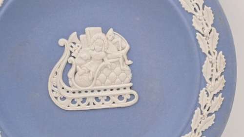Collectable Vintage Wedgwood Jasper plate 120mm made Exclusively for Wallace Arnold Jubilee 2002