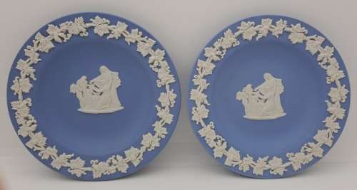 2 Collectable Vintage Wedgwood Jasper Plates 112mm