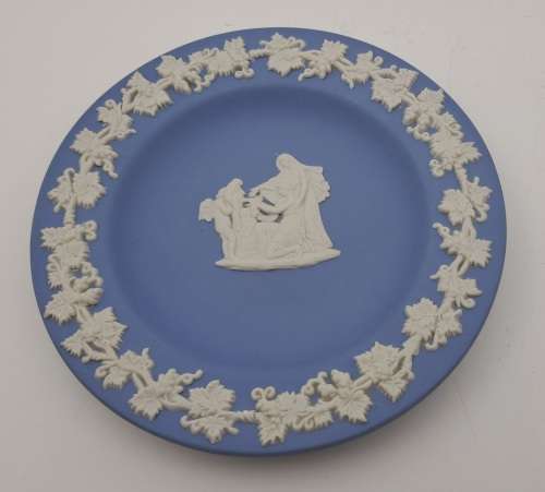 2 Collectable Vintage Wedgwood Jasper Plates 112mm
