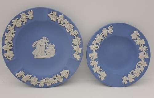 2 Collectable Vintage Wedgwood Jasper ashtrays 100mm and 90mm