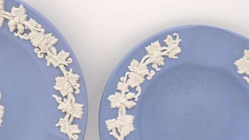 2 Collectable Vintage Wedgwood Jasper ashtrays 100mm and 90mm