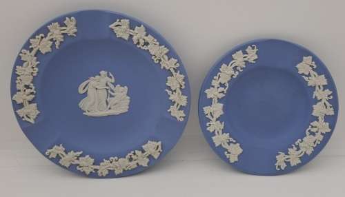 2 Collectable Vintage Wedgwood Jasper ashtrays 100mm and 90mm