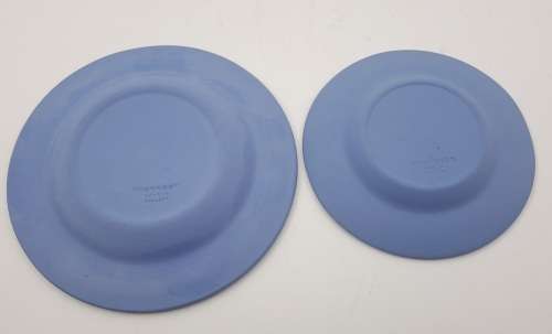 2 Collectable Vintage Wedgwood Jasper ashtrays 100mm and 90mm