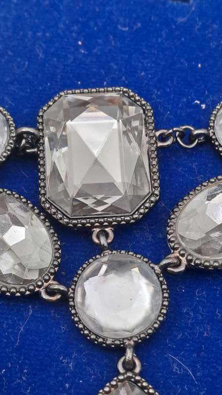 Vintage Necklace in Folder