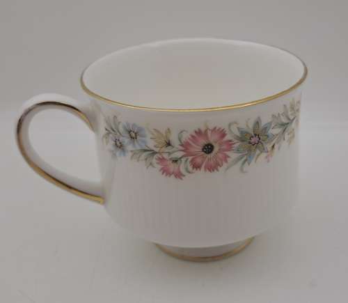 1966 Vintage Royal Albert Belinda -Paragon Replacement tea cup -70x100x78mm