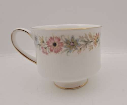1966 Vintage Royal Albert Belinda -Paragon Replacement tea cup -70x100x78mm
