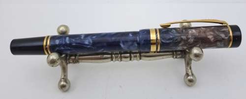 Vintage Parker fountain pen with 18kt Gold 750 Nib (empty ink cartridge)