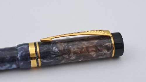 Vintage Parker fountain pen with 18kt Gold 750 Nib (empty ink cartridge)