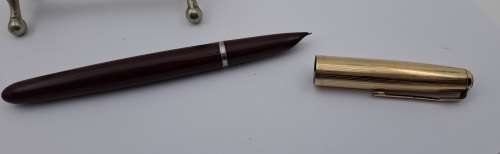 Vintage 1950`s Parker 51 Fountain pen with Squeeze Converter (engraved) INK TESTED