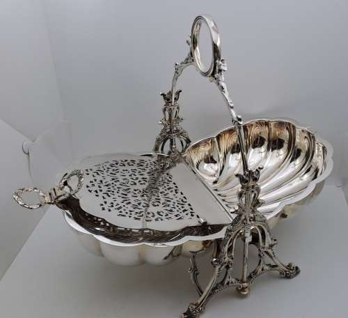 Antique/Vintage SilverPlate English Fold clam shell bun warmer biscuit box