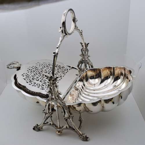 Antique/Vintage SilverPlate English Fold clam shell bun warmer biscuit box