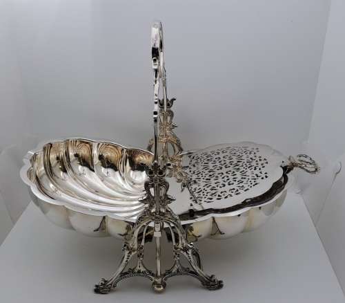 Antique/Vintage SilverPlate English Fold clam shell bun warmer biscuit box