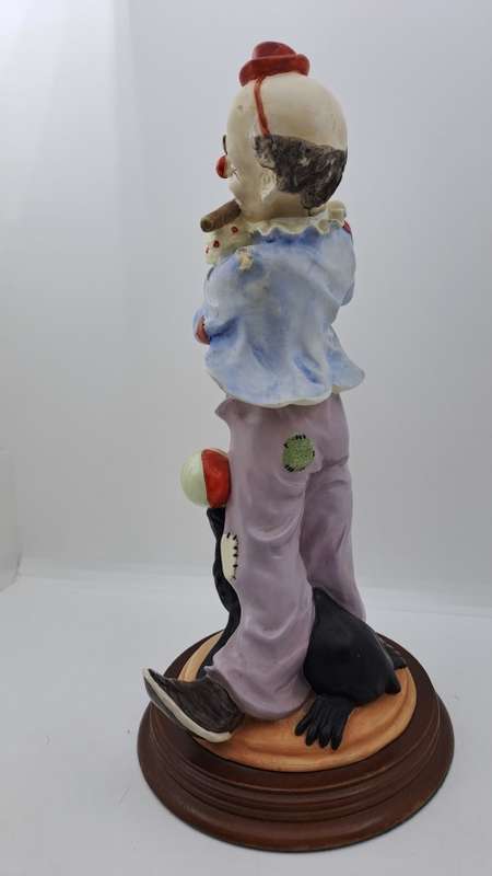 Vintage The Leonardo Collection - Circus Clown Figurine 26cm x13cm