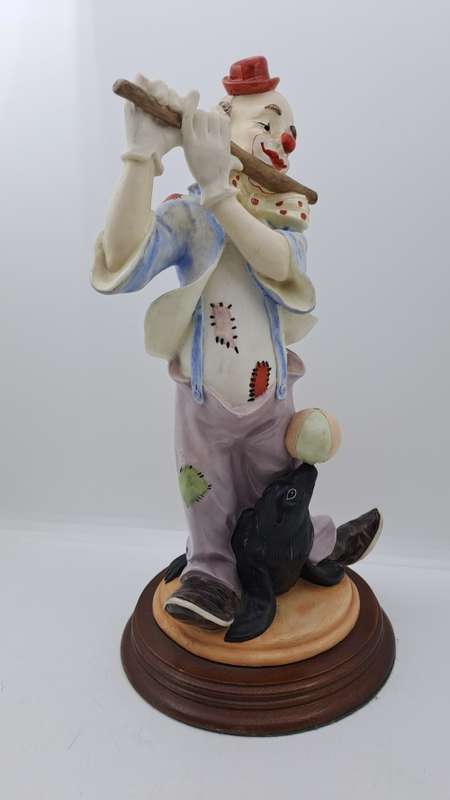 Vintage The Leonardo Collection - Circus Clown Figurine 26cm x13cm
