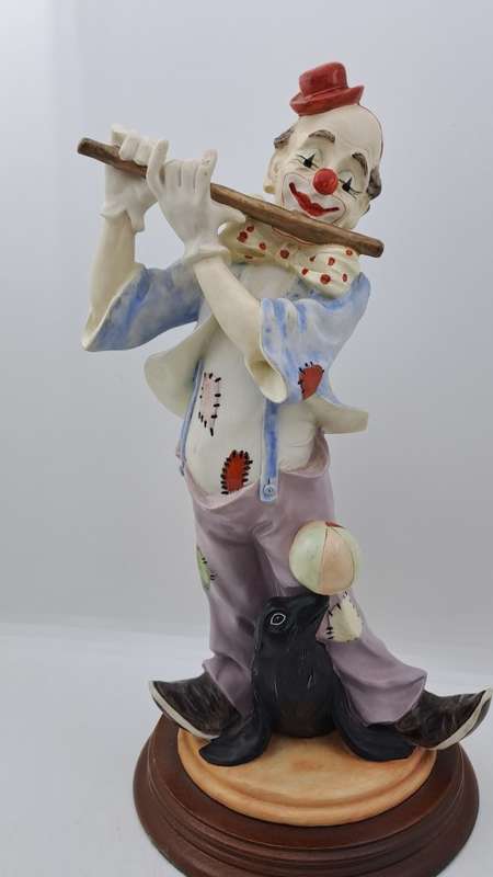 Vintage The Leonardo Collection - Circus Clown Figurine 26cm x13cm