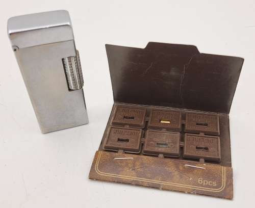 Vintage Win Lighter  (Not working ) need Service and refurbishing