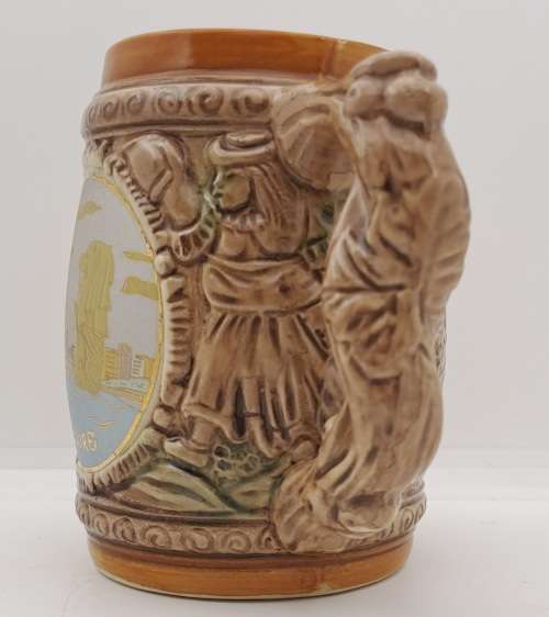 Singapore Beer Stein 11,3cm x11,5cmx8cm
